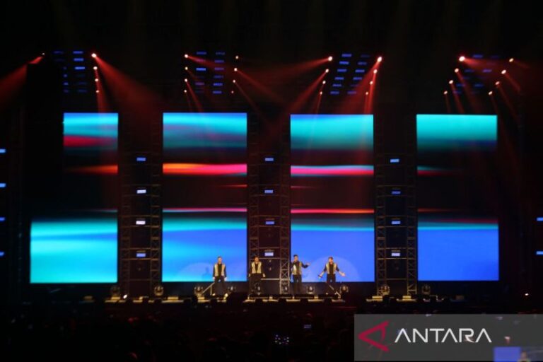 Konser Westlife di ICE BSD momen “comeback” Mark usai pneumonia