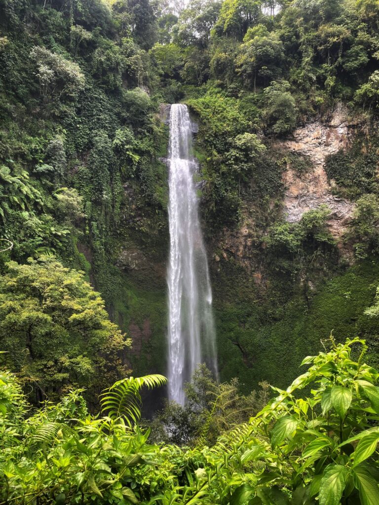 Pesona Bandung Barat: Curug Cimahi
