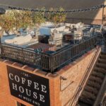 Alasan Mengapa Hangout di Rooftop itu Seru!