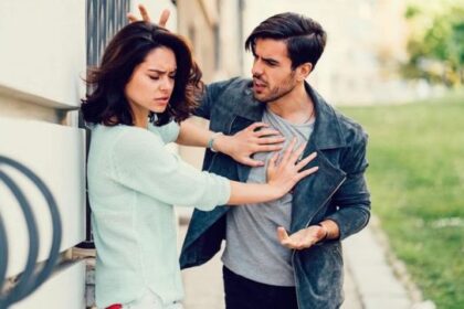 Ciri Pasangan Manipulatif yang Perlu Diwaspadai
