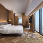 Tips Aman Cek Kolong Tempat Tidur di Hotel