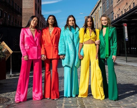 Fashion Items yang Udah Ketinggalan Zaman di Tahun 2024