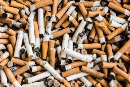 Alasan Orang Miskin Pilih Beli Rokok Ketimbang Beras
