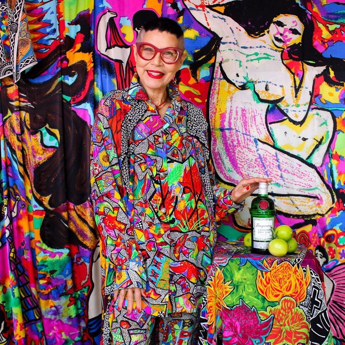 Fashion Influencer Lansia Buktikan Orang Tua Juga Bisa Modis