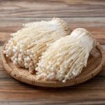 Hati-Hati Mengonsumsi Jamur Enoki, Ini Cara Mengolahnya