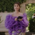 Penata Kostum 'Emily in Paris' Ulas Gaya Terbaik Lily Collins