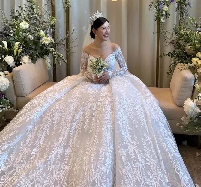 Gaun Pengantin Paling Mewah Tahun 2023
