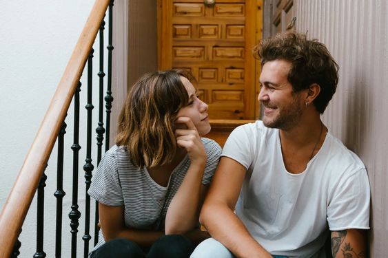 Mengenal Istilah Clingy, dari Ciri hingga Cara Mengatasinya