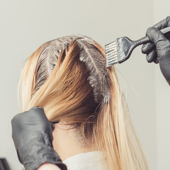 Mengenal Bahaya Bleaching Rambut untuk Kesehatan Tubuh
