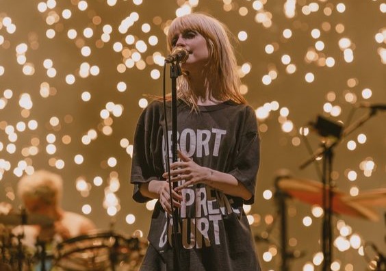 Paramore Kosongkan Akun Media Sosial, Rumor Bubar Mencuat