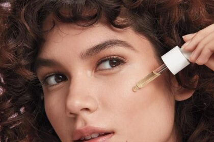 Cara Pakai Exfoliating Serum yang Tepat, Kulit Bebas Iritasi!