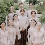 Detail Gaya Bridesmaid dan Groomsmen Pernikahan BCL dan Tiko