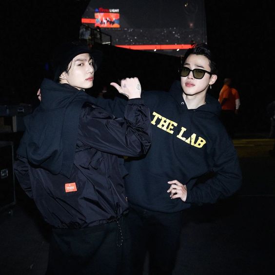 Jimin dan Jungkook BTS Salam Perpisahan Wamil Hari Ini