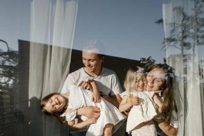 Tips Menjaga Kesehatan saat Liburan di Musim Hujan