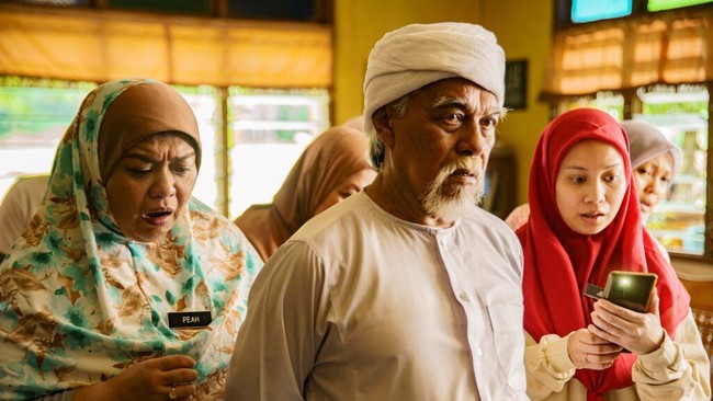 Fakta Menarik La Luna, Film Satir Berbalut Komedi