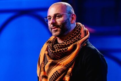 Karya Desainer Asal Palestina Favorit Seleb Hollywood