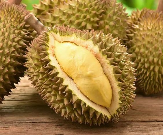 10 Makanan yang Tidak Boleh Mengonsumsinya dengan Durian