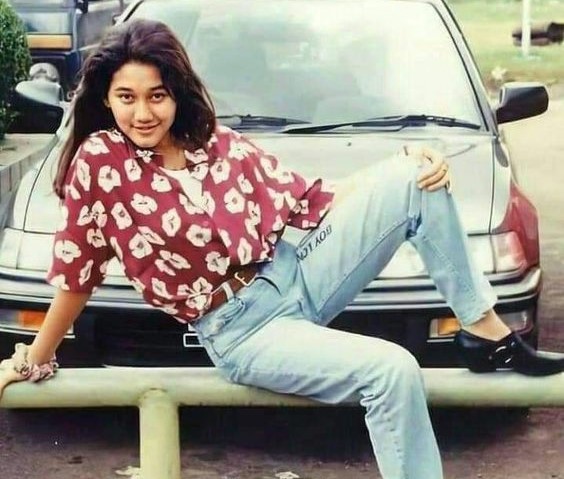 10 Selebriti Tanah Air yang Meninggal Dunia Saat di Puncak Karier