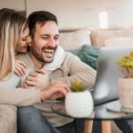 5 Zodiak Dapat Membangun Healthy Relationship