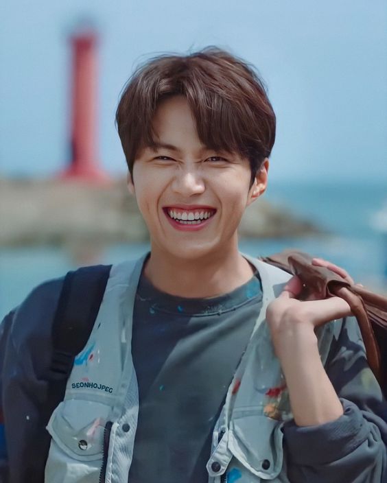 Daftar Harga Tiket Fan Meeting Kim Seon-ho di Jakarta