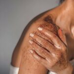 Cara Menggunakan Lulur yang Tepat Agar Kulit Glowing