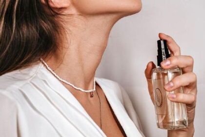 6 Tips Memakai Parfum Agar Tahan Lama Seharian