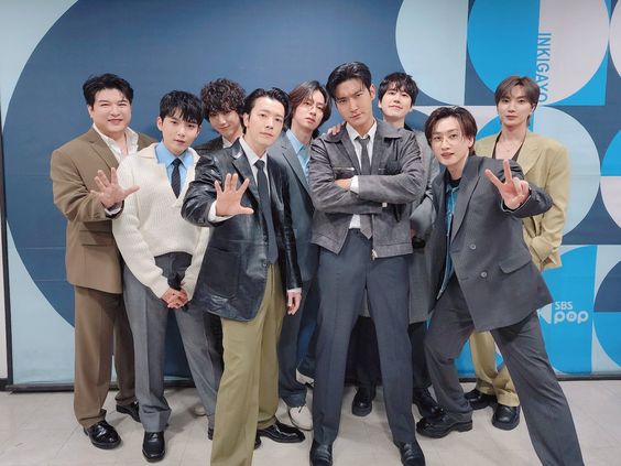 https://twitter.com/SJofficial/status/1747425863019479398?ref_src=twsrc%5Etfw%7Ctwcamp%5Etweetembed%7Ctwterm%5E1747425863019479398%7Ctwgr%5Edd53823a406bafbc47c3c0347a40379c462de019%7Ctwcon%5Es1_&ref_url=https%3A%2F%2Fwww.cnnindonesia.com%2Fhiburan%2F20240117094859-227-1050571%2Fsuper-junior-akan-kembali-konser-di-indonesia-september-2024