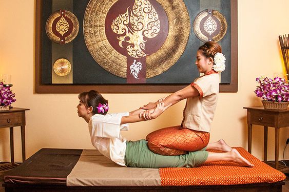 8 Manfaat Thai Massage untuk Kesehatan dan Kebugaran