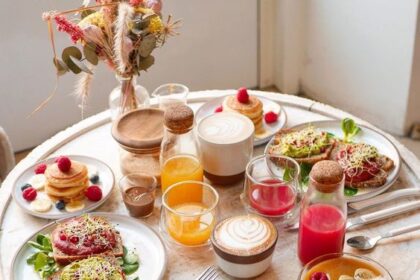 Lebih Baik Sarapan Berat atau Sarapan Ringan?