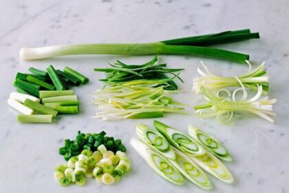 5 Cara Menyimpan Daun Bawang yang Benar, Tidak Cepat Layu!