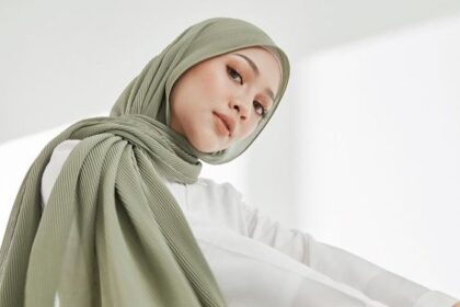 5 Cara Mudah Merawat Rambut Bagi Pengguna Hijab