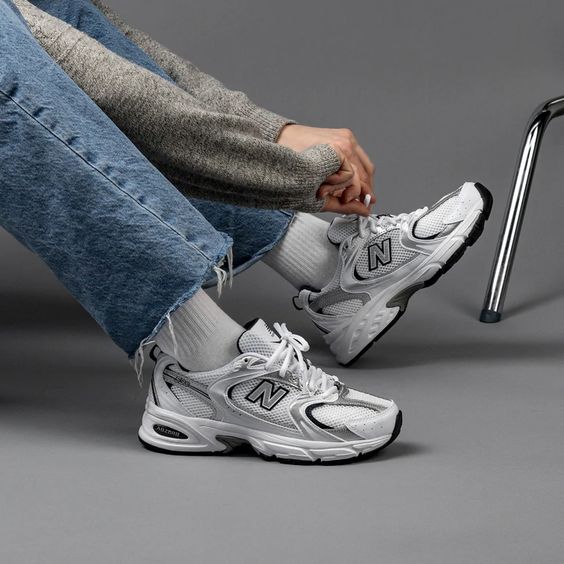 Model Sepatu Ini Cocok untuk Semua Outfit