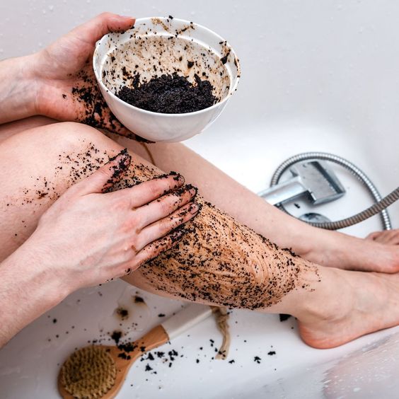 Perbedaan Lulur dan Body Scrub, Jangan Sampai Tertukar!