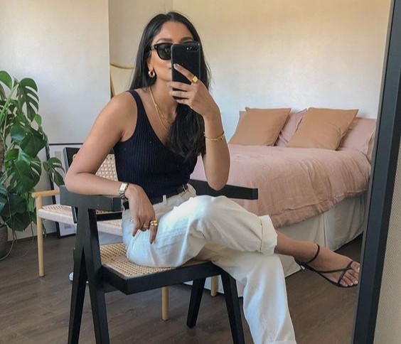 Inspirasi 7 OOTD Monochrome ala K-style, Classy dan Anti Gagal!