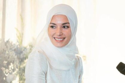 Gaya Hijab Tunangan Pangeran Abdul Mateen Jelang Pernikahan