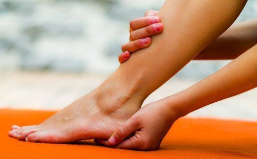Penyebab Mata Kaki Hitam dan Cara Mengatasinya