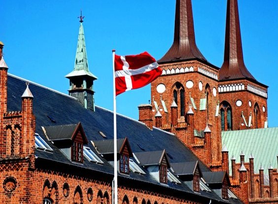 Cara Mengatasi Tekanan Saat Liburan ala Orang Denmark