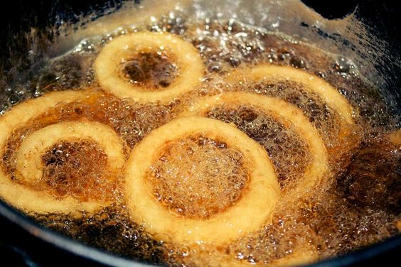 8 Tips Agar Wajan Tidak Lengket untuk Meanggoreng