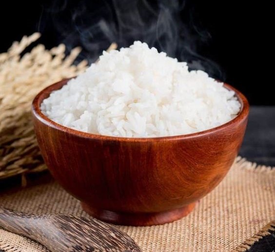 Lebih Baik Makan Nasi Hangat atau Nasi Dingin?
