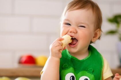 9 Pilihan Finger Food yang Sehat dan Bergizi untuk Bayi