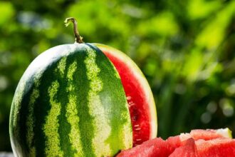 3 Pantangan Memakan Buah Semangka yang Penting Diketahui