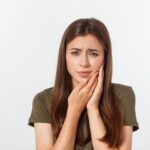 5 Kebiasaan Bisa Memicu Nyeri Gigi yang Wajib Diketahui