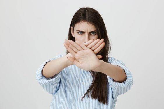 6 Zodiak Tidak Memiliki Selera Humor, Hidupnya Terlalu Serius!