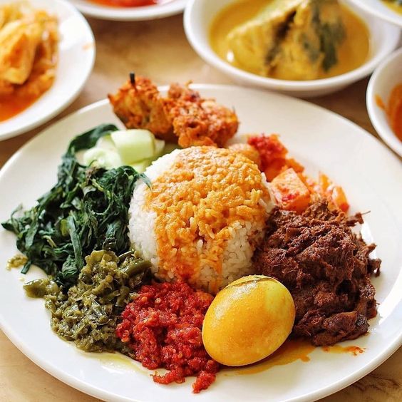 Deretan Negara yang Penduduknya Makan Nasi Paling Banyak
