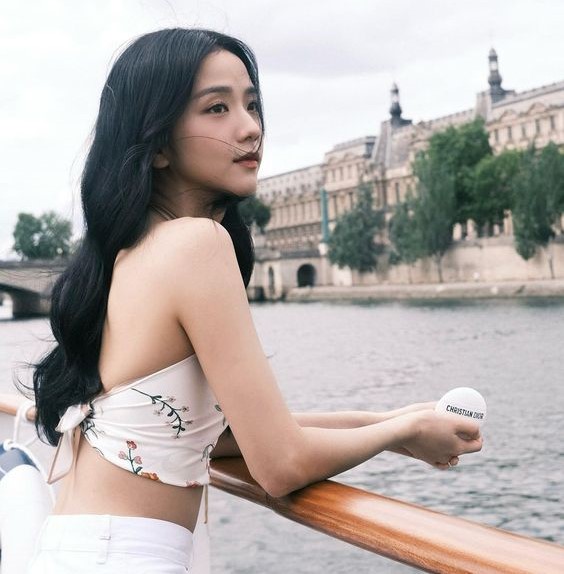Jisoo BLACKPINK Mendirikan Agensi Sendiri Bernama BLISSOO