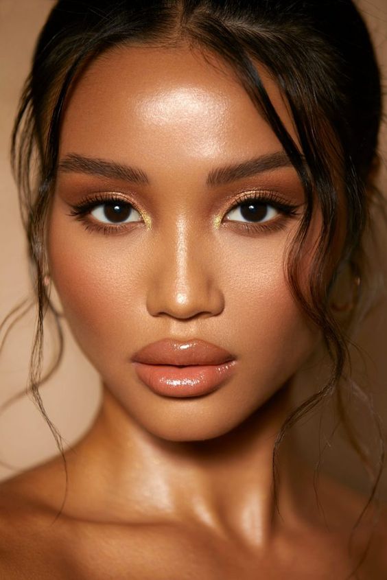 5 Rekomendasi Warna Lip Product untuk Kulit Sawo Matang