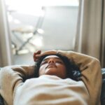 Mendengarkan Musik Sebelum Tidur Bisa Tingkatkan Kualitas Tidur