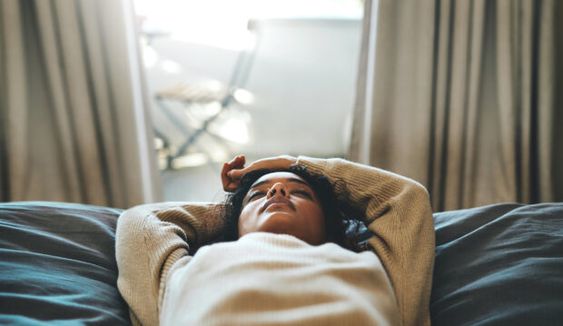 Mendengarkan Musik Sebelum Tidur Bisa Tingkatkan Kualitas Tidur
