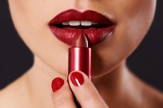Larangan Memakai Lipstik Merah di Korea Utara, Ini Alasannya!