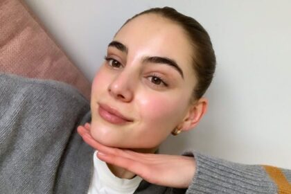 Tips Makeup ke Kantor Agar Wajah Tampil Fresh Seharian